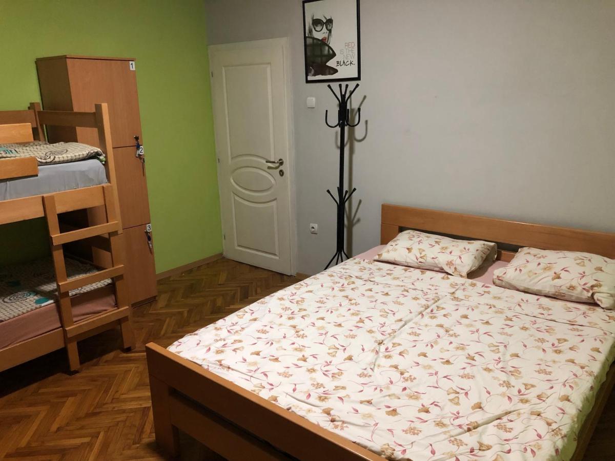 Skopje Downtown Hostel المظهر الخارجي الصورة